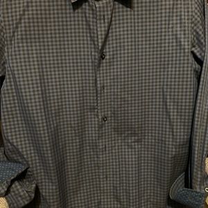 Men’s Egara button down business casual shirt.